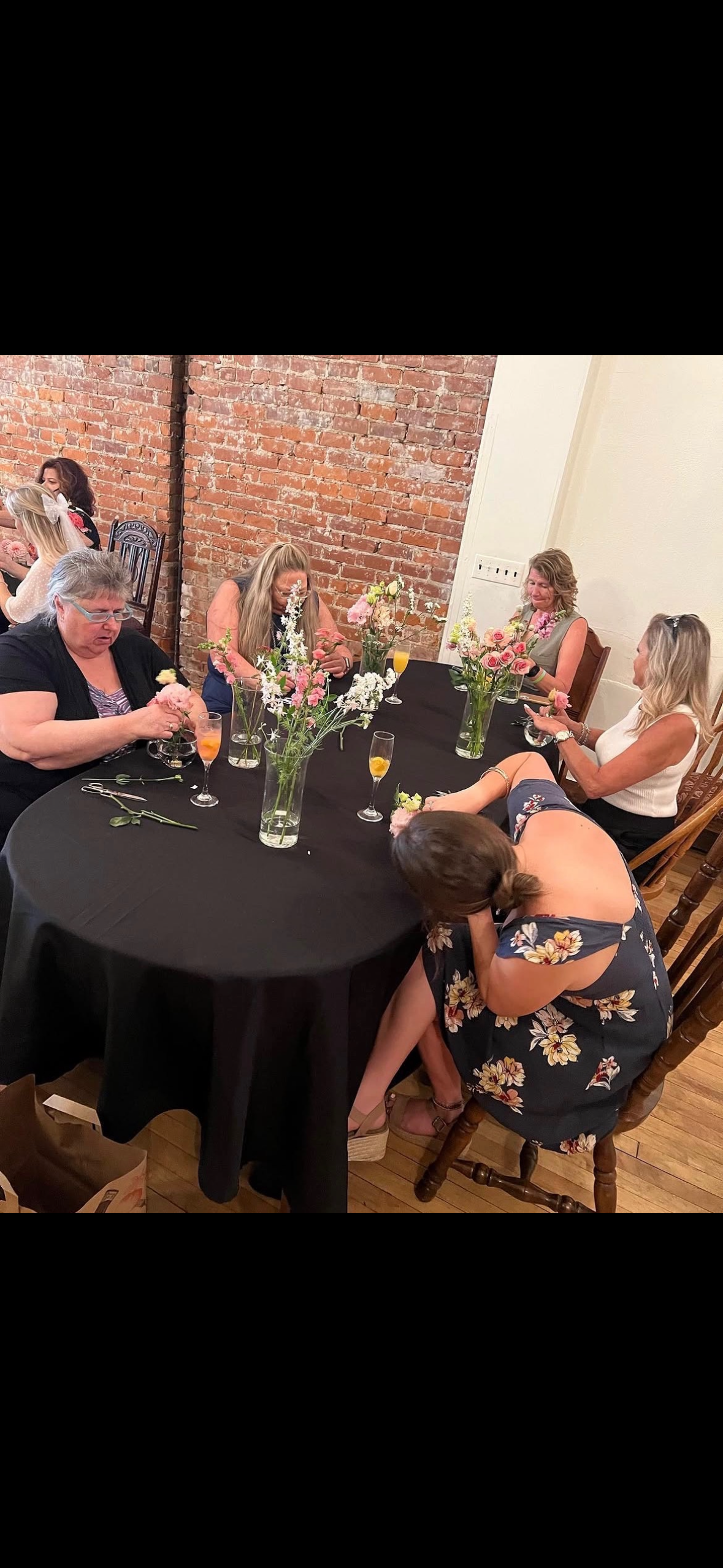 Floral Arrangement Workshop July 9th